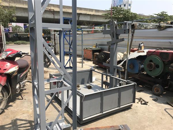 Thang nâng hàng 1000kg chất lượng cao